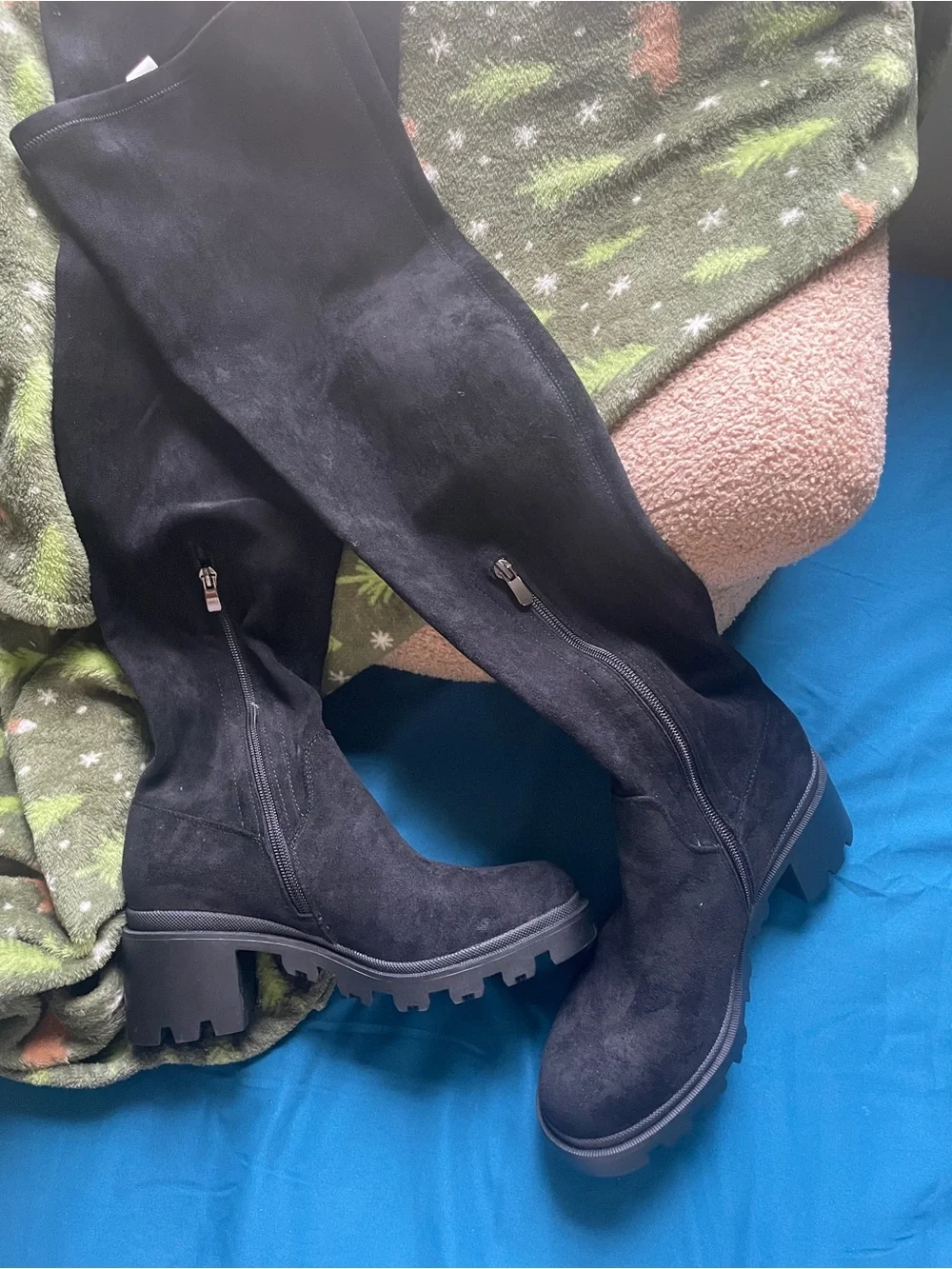 Black Over-the-Knee Chunky Lug Sole Boots DREAMPAIRS 8